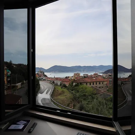 Panoramic * Lerici